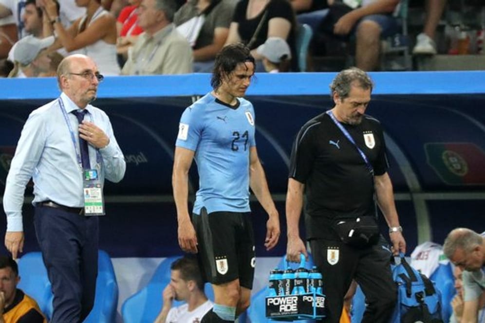 Uruguay bangt um den Viertelfinaleinsatz von Edinson Cavani.
