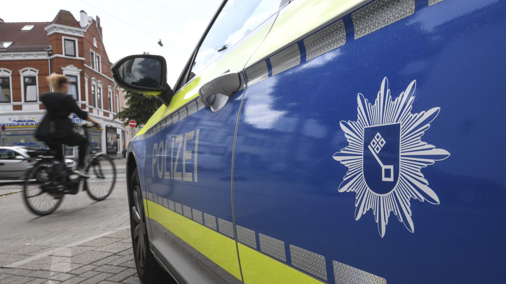 Bremer Polizei: Ermittler suchen nach Tätern, die zwei Jugendliche verletzt haben. (Symbolbild) Bremer Polizei: Ermittler suchen nach Tätern, die zwei Jugendliche verletzt haben. (Symbolbild)