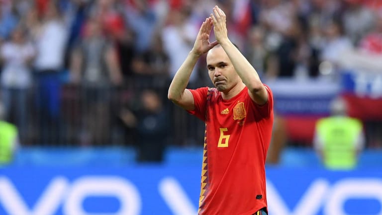 Andrés Iniesta nach dem Elfmeterschießen gegen Russland: Der 34-jährige Mittelfeldspieler verabschiedet sich nach dem WM-Aus von Spaniens Nationalteam.