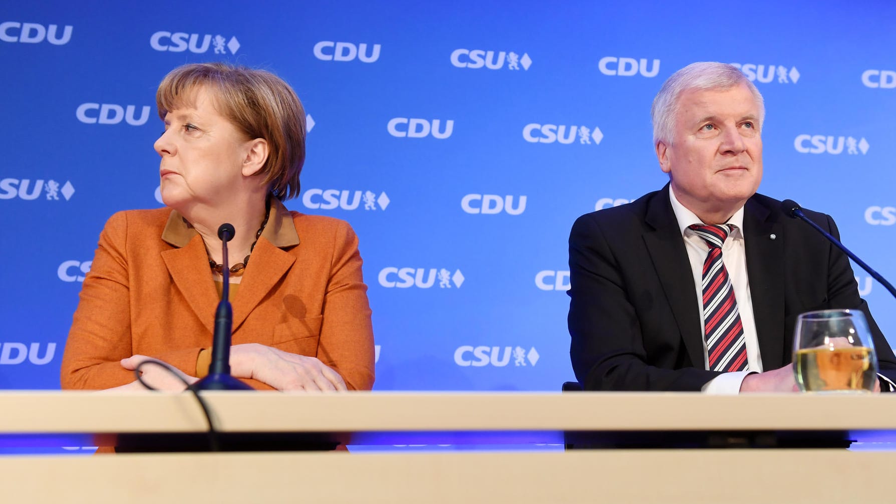 Hoffnungslos zerstritten: Kanzlerin Angela Merkel und Innenminister Horst Seehofer.