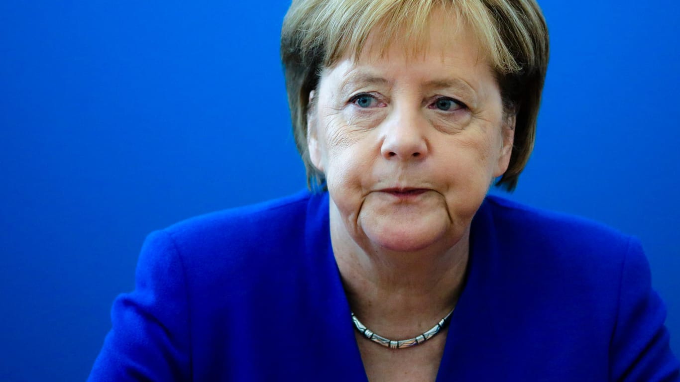 Kanzlerin Merkel am Montag in Berlin: Die Schwächung der Regierungschefin ist das Ziel.