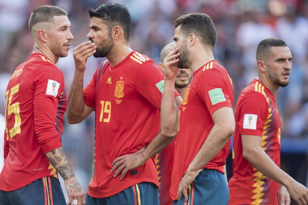 Schockierte Spanier: "La Roja" scheiterte im Achtelfinale beim Elfmeterschießen gegen Gastgeber Russland.