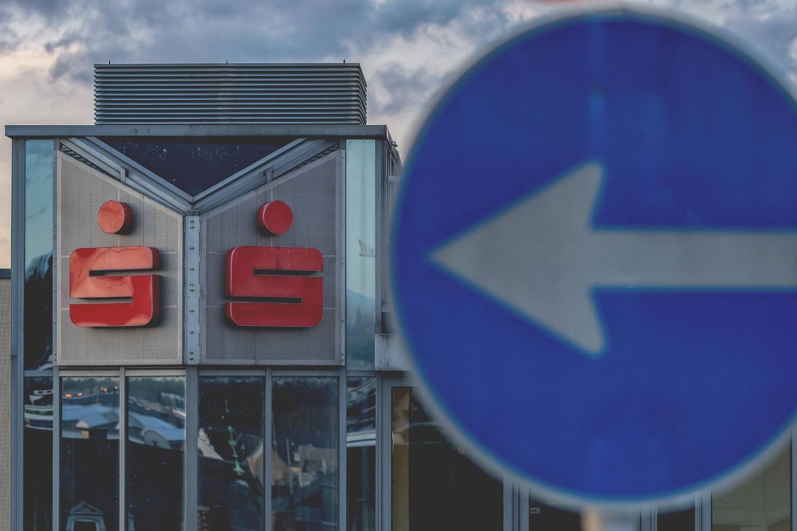 Sparkasse: Der Deutsche Sparkassenverband hat an einer Alternative zur Bezahl-App Google Pay gearbeitet.