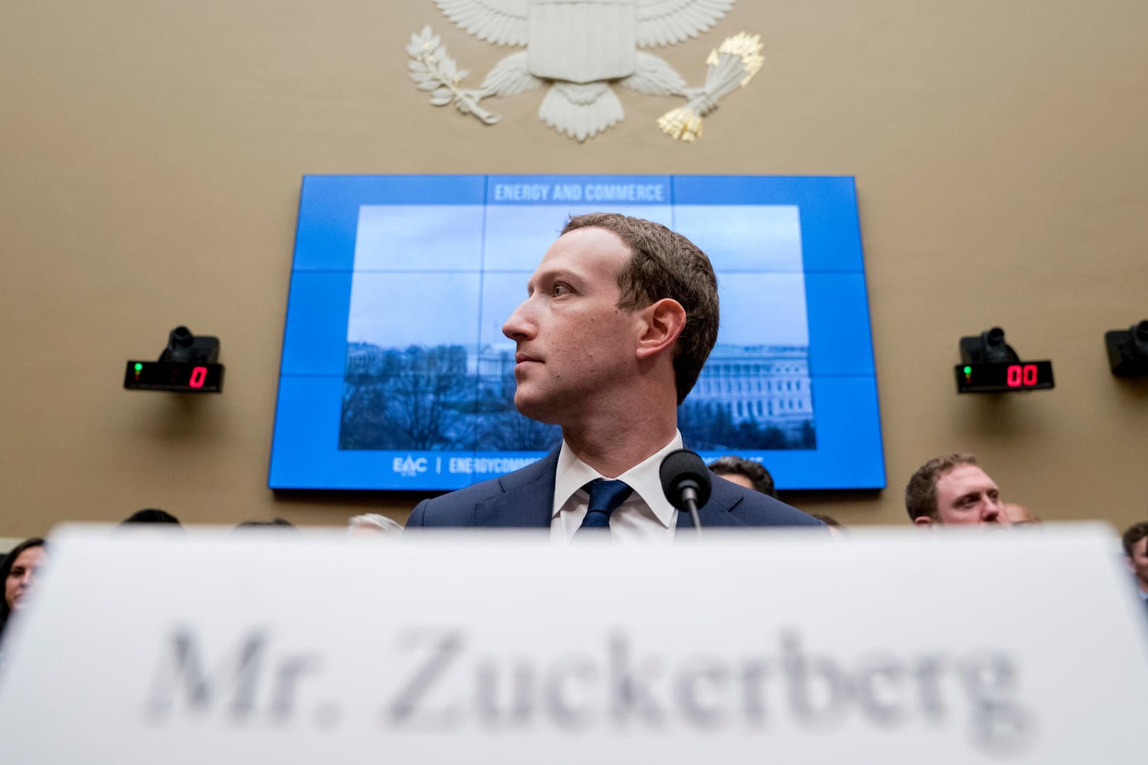 Facebook-Chef Mark Zuckerberg: Im Datenskandal um Cambridge Analytica nehmen US-Ermittler verstärkt Facebook ins Visier.