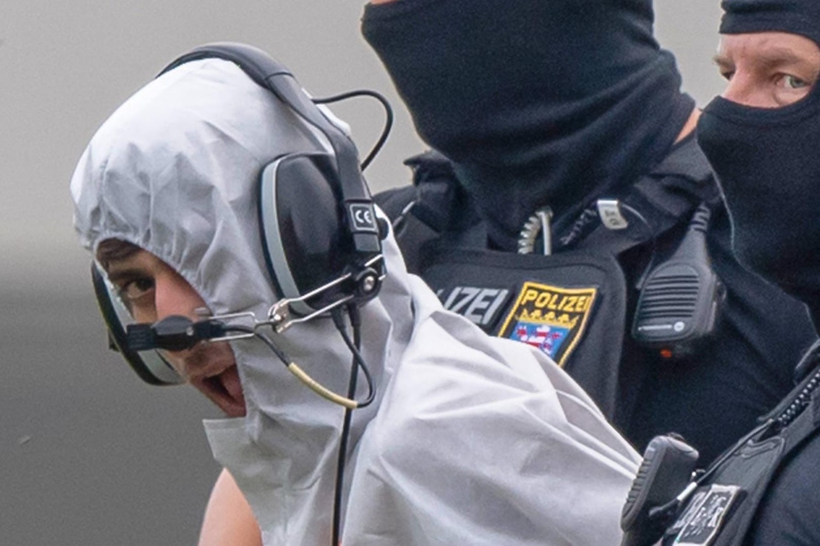 Der wegen Mordes verdächtige Flüchtling Ali B. soll eine weitere Vergewaltigung begangen haben. Das teilten die Staatsanwaltschaft in Wiesbaden mit.