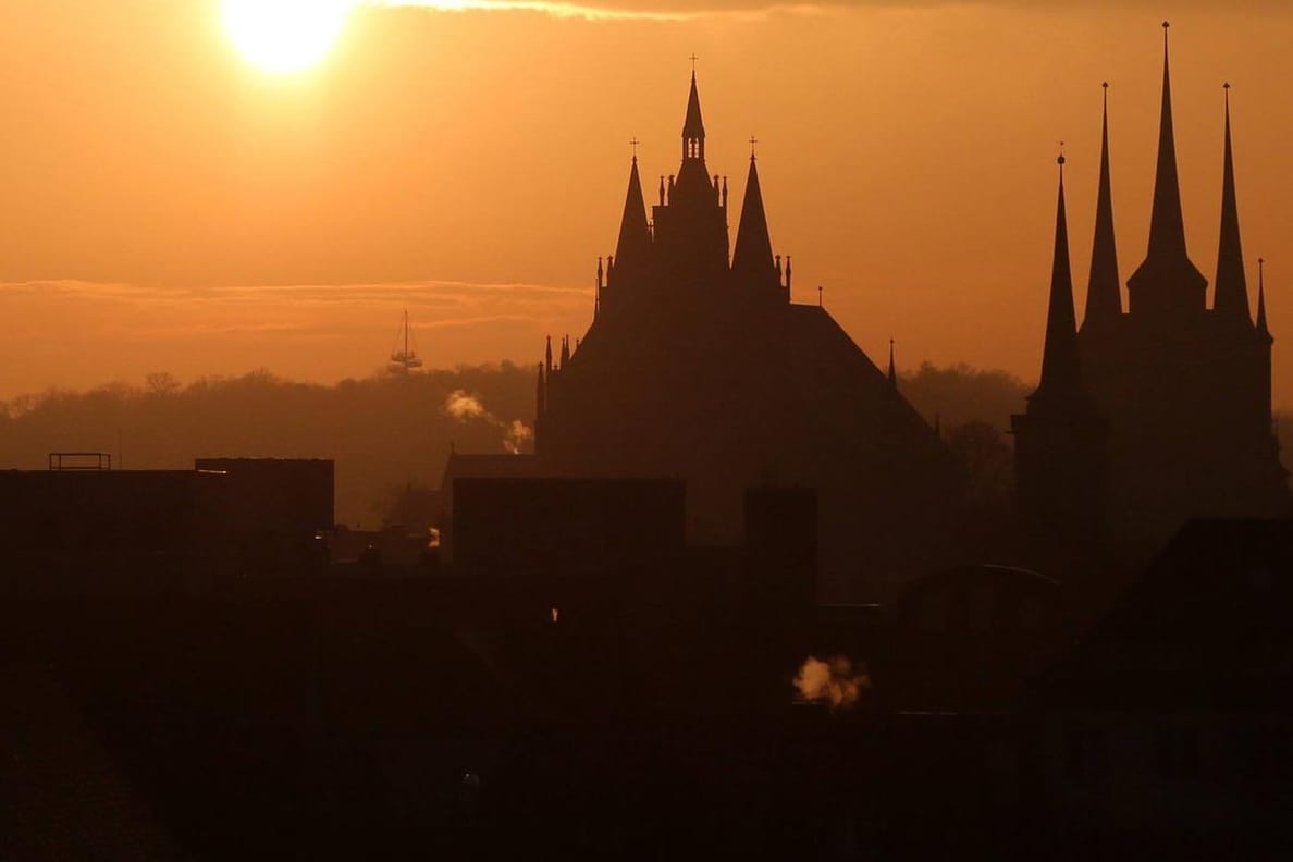 Der Erfurter Dom und die Severikirche bei Sonnenuntergang: nur eins von vielen Bildern der Stadt.