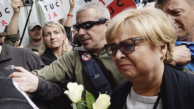 "Ich trete als Verteidigerin des Rechtsstaats auf", sagte Gersdorf vor rund 1500 Menschen. "Ich trete als Verteidigerin des Rechtsstaats auf", sagte Gersdorf vor rund 1500 Menschen.