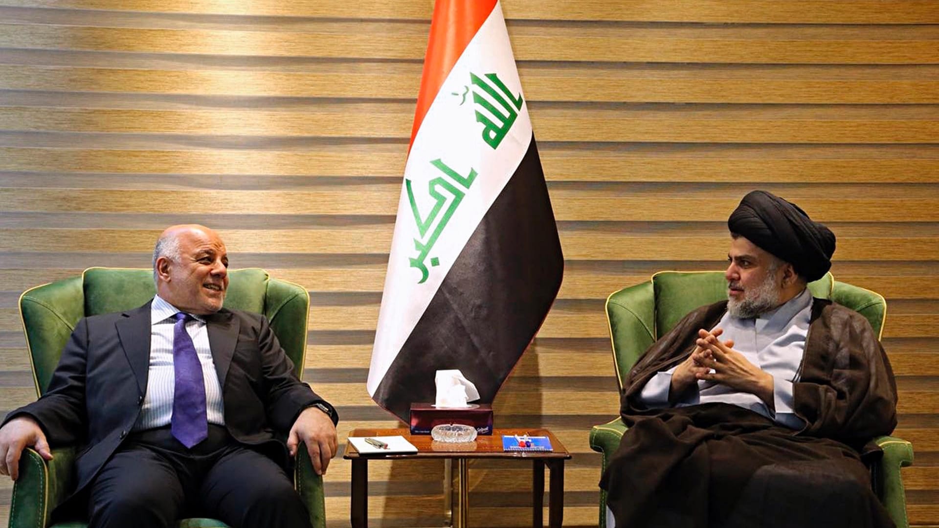 Der irakische Ministerpräsident Haidar al-Abadi (l) und Muktada al-Sadr treffen sich in Bagdad: Irak hat einen Rachefeldzug gegen die IS-Miliz gestartet. 13 verurteilte Dschihadisten wurden hingerichtet. Der irakische Ministerpräsident Haidar al-Abadi (l) und Muktada al-Sadr treffen sich in Bagdad: Irak hat einen Rachefeldzug gegen die IS-Miliz gestartet. 13 verurteilte Dschihadisten wurden hingerichtet.
