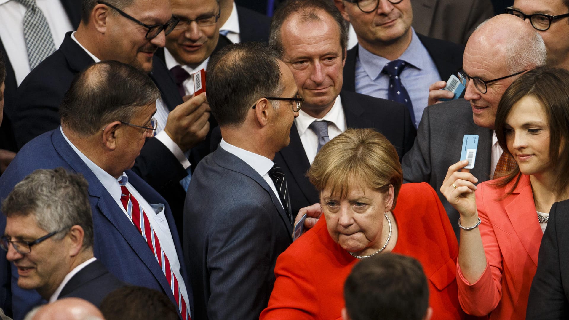 Angela Merkel im Bundestag: Das Parlament hat rückwirkend den Bundeshaushalt für 2018 beschlossen. Angela Merkel im Bundestag: Das Parlament hat rückwirkend den Bundeshaushalt für 2018 beschlossen.