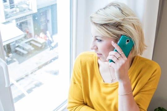 In wenigen Schritten lässt sich mit der geeingeten Technik ein Smartphone in ein Festnetztelefon umfunktionieren.