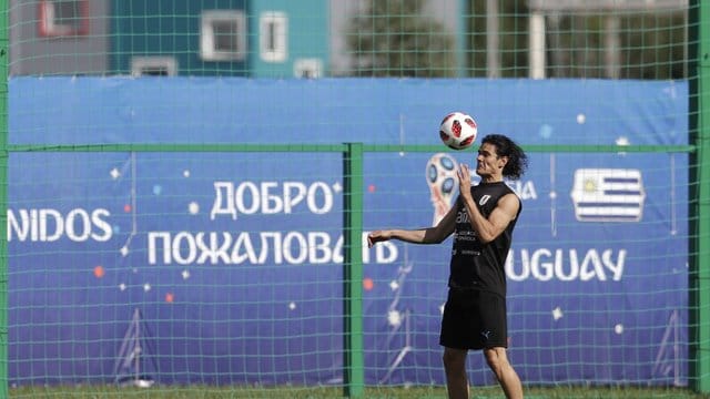 Edinson Cavani steht im Viertelfinal-Spiel gegen Frankreich nicht im Kader von Uruguay.