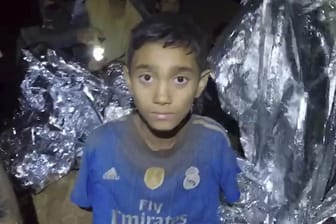 Ein in der Höhle gefangener Junge: Die Rettung der Fußball-Mannschaft gestaltet sich äußert schwierig.