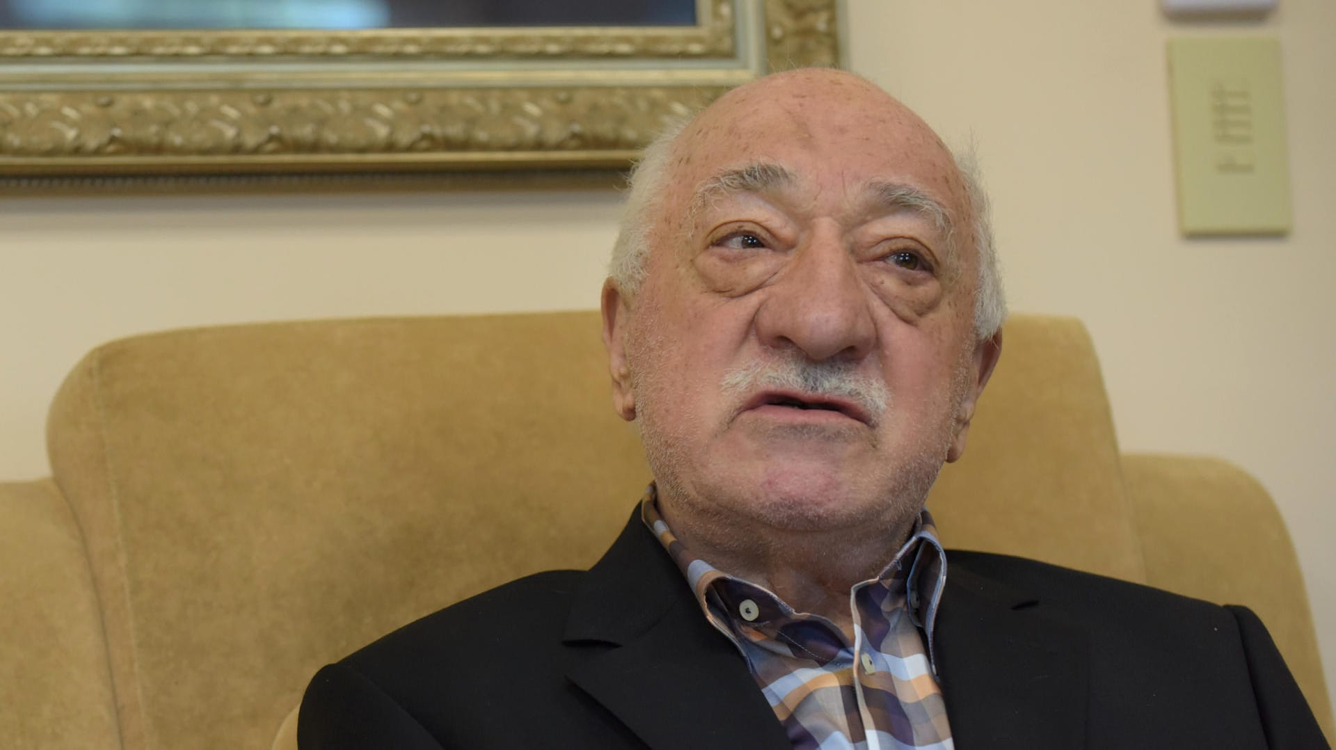 Fethullah Gülen: Er steht unter Verdacht, hinter dem Militärputsch im Juli 2016 zu stecken. Fethullah Gülen: Er steht unter Verdacht, hinter dem Militärputsch im Juli 2016 zu stecken.