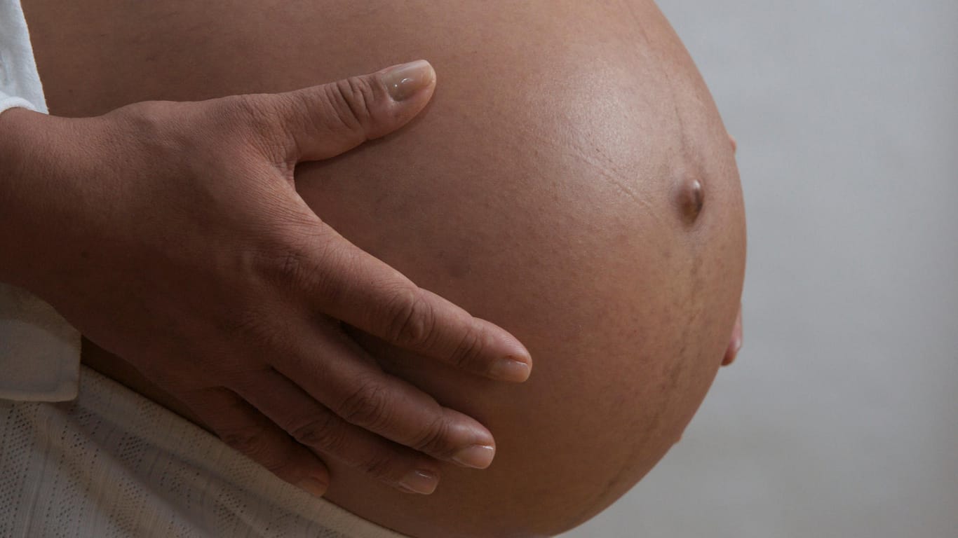 Schwangere: In Kambodsha ist Leihmutterschaft seit 2016 verboten.
