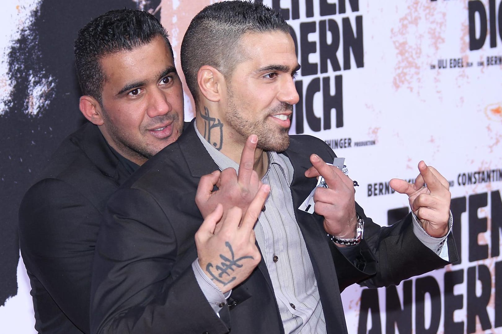 Zeiten ändern dich: Bushido rechnet in seinem neuen Song mit seinen alten Weggefährten ab. Hier im Bild mit Arafat Abou-Chaker anlässlich der Premiere des gemeinsamen Films.