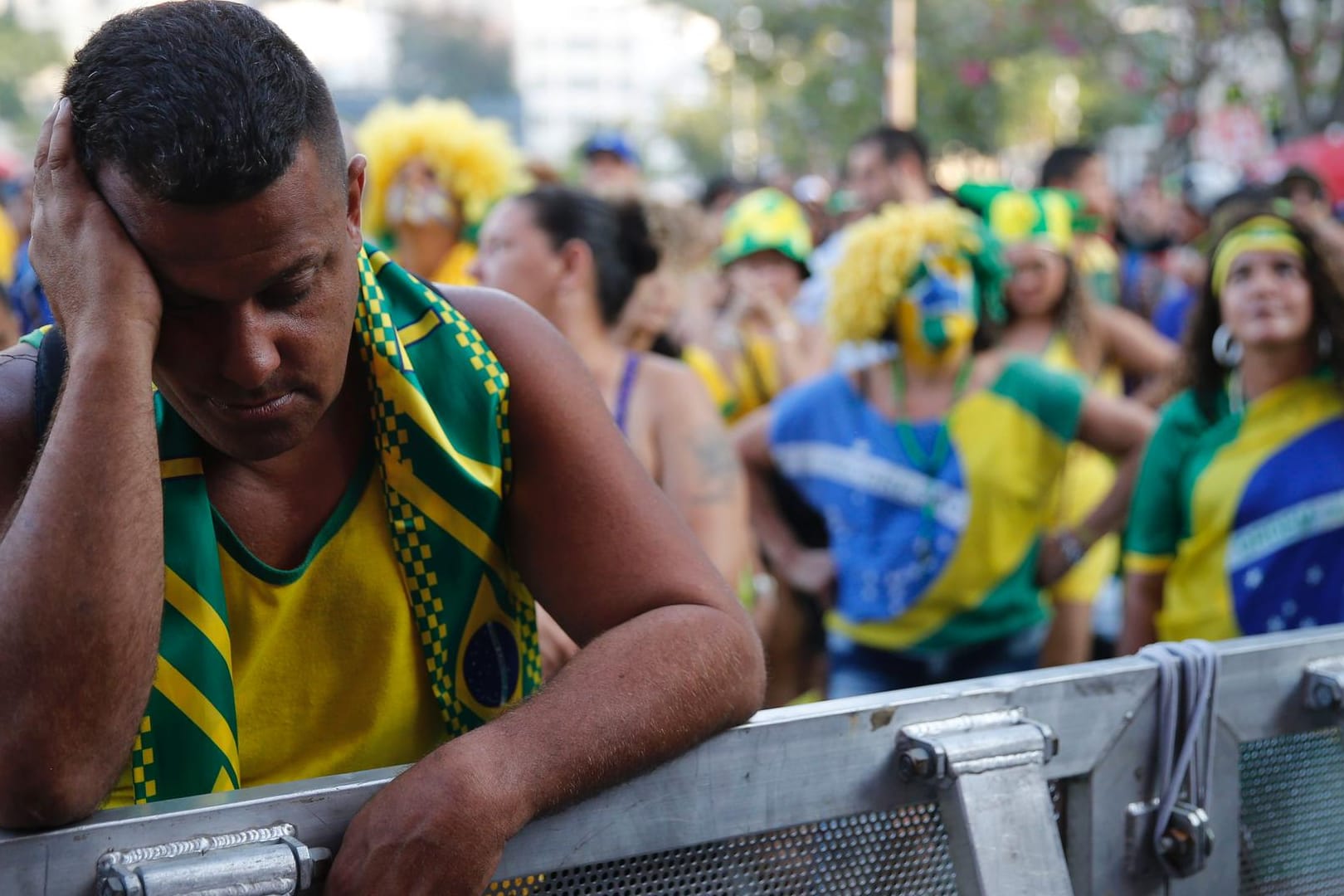 Frust beim Pubic Viewing: Die Fans in Brasilien sind enttäuscht.