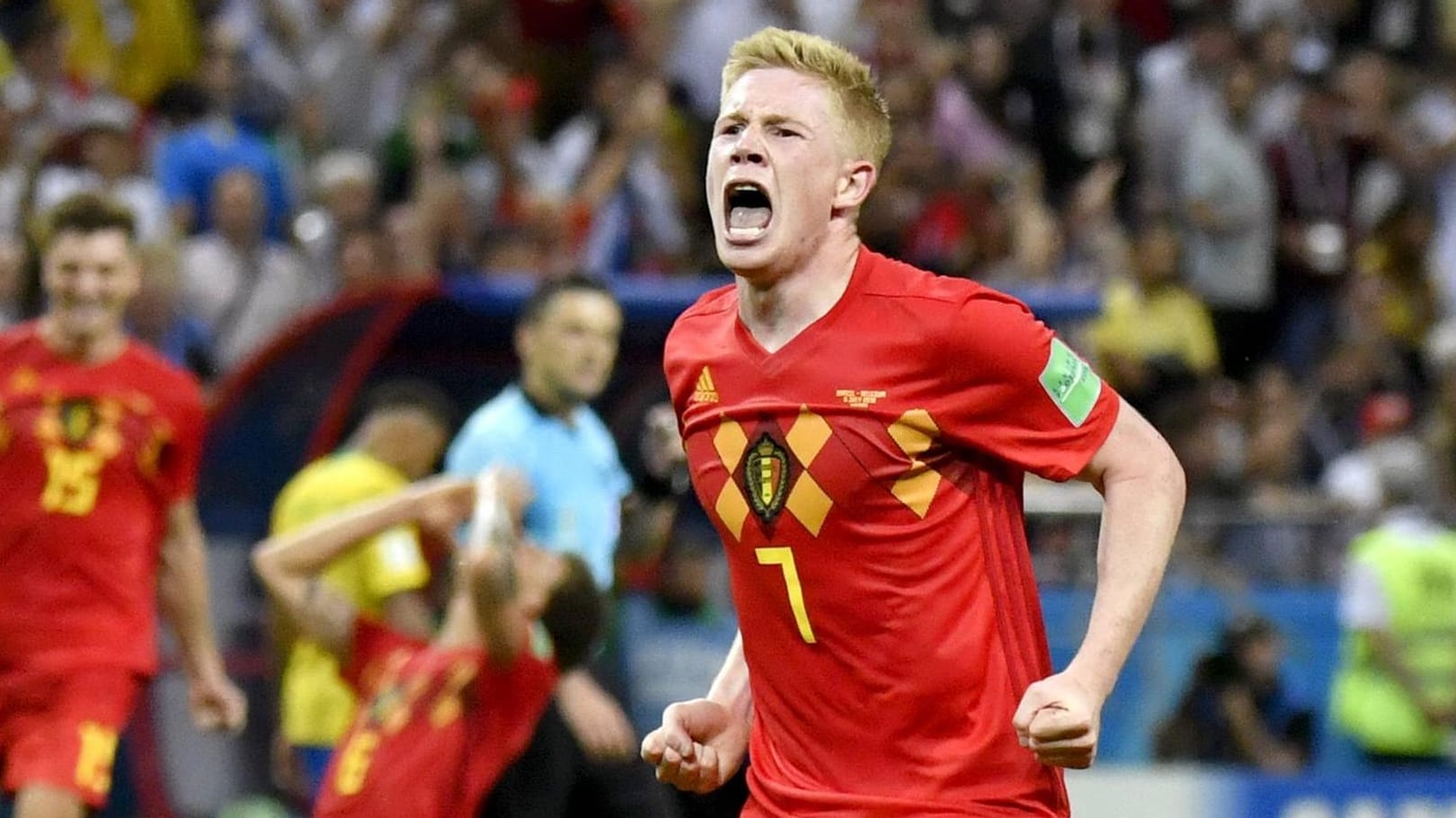 Kevin de Bruyne schreit seine Freude heraus: Er lieferte eine überragende Leistung beim Sieg seiner Belgier über Brasilien ab.