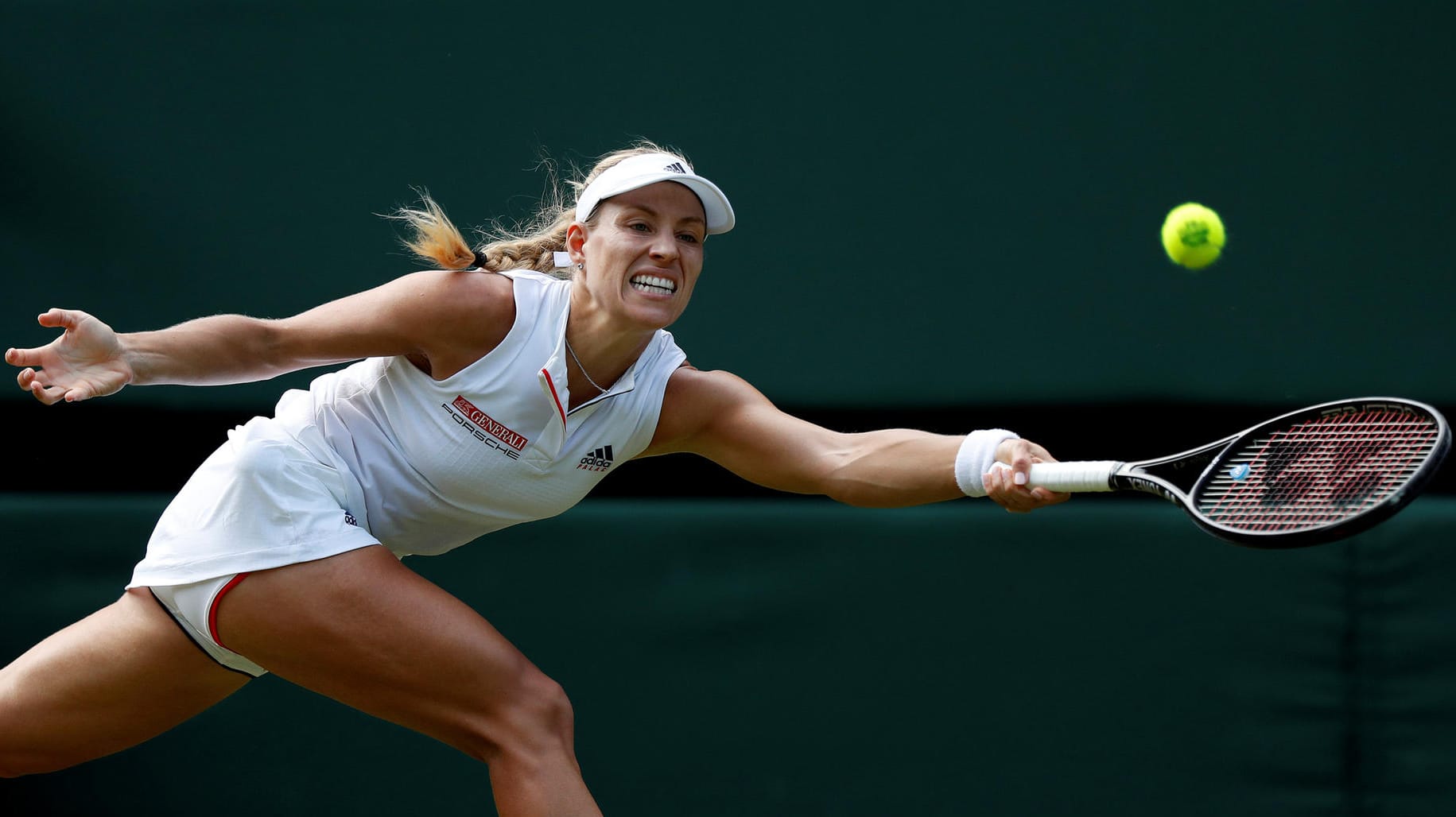 Angelique Kerber: Der deutsche Nummer eins steht nach ihrem Zwei-Satz-Sieg gegen Naomi Osaka im Achtelfinale.