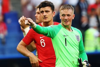 Jordan Pickford (r.) mit Harry Maguire: Englands Keeper glänzte bei der WM bislang mit starken Leistungen.