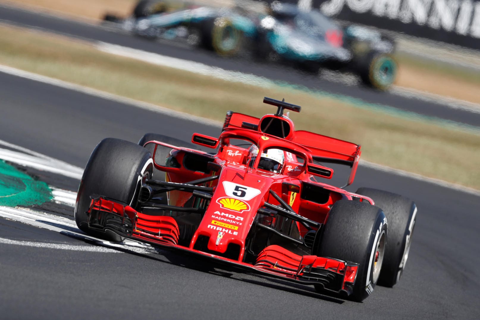 Sebastian Vettel auf der Strecke in Silverstone.