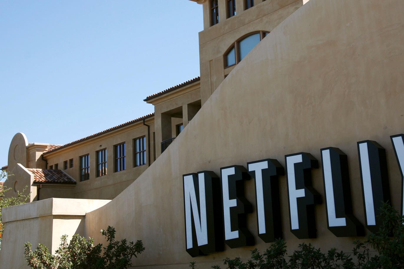 Der Netflix-Sitz in Los Gatos, Kalifornien (USA): Das Unternehmen fing mal ganz klein an – als Online-Videothek mit 1.000 Filmen. (Archivbild)