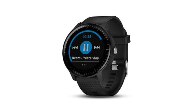 Die vivactive 3 Music von Garmin misst Fitnessdaten am Handgelenk, spielt Musik und kann auch zum kontaktlosen Bezahlen mit Garmin Pay genutzt werden. Die vivactive 3 Music von Garmin misst Fitnessdaten am Handgelenk, spielt Musik und kann auch zum kontaktlosen Bezahlen mit Garmin Pay genutzt werden.