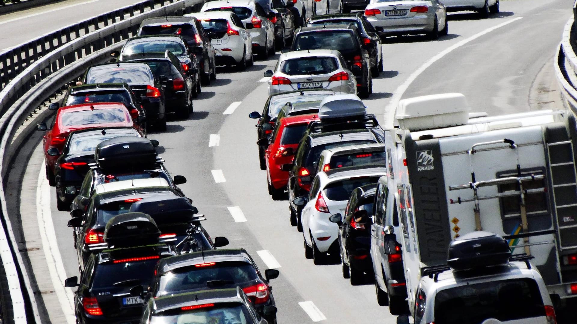 Ferienstau auf der Gotthardautobahn