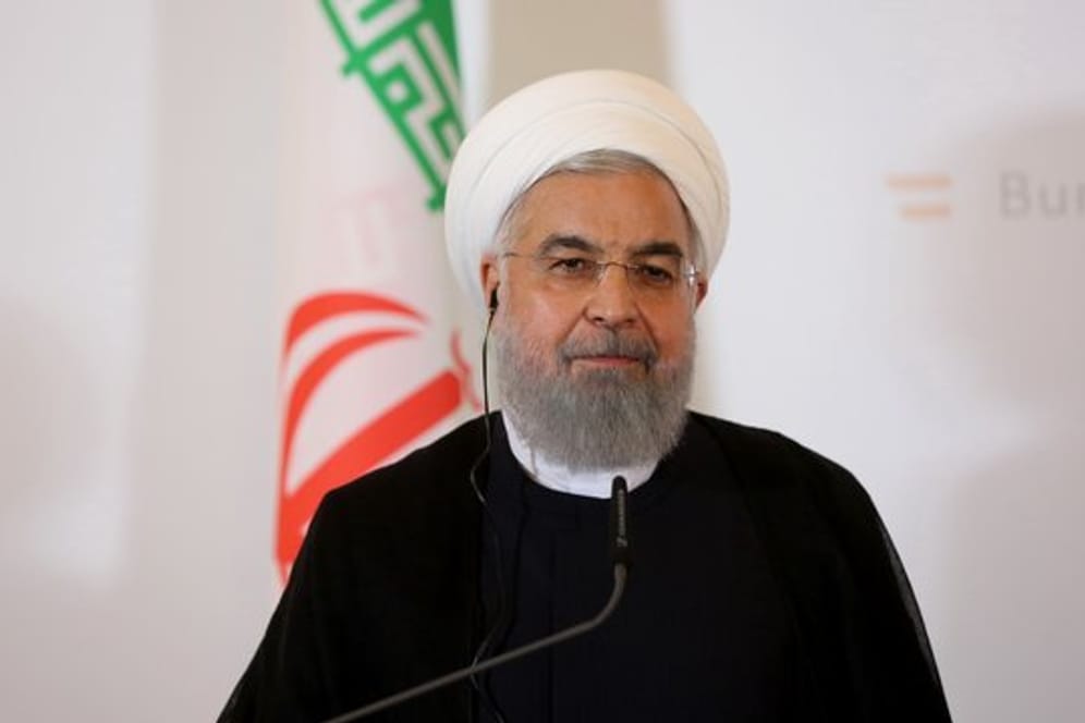 Hassan Ruhani, Präsident des Iran: Der Iran will 300 Millionen Euro in bar von Deutschland nach Teheran ausfliegen.