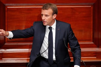 Emmanuel Macron: Der französische Präsident sprach am Montag vor beiden Kammern des Parlaments.