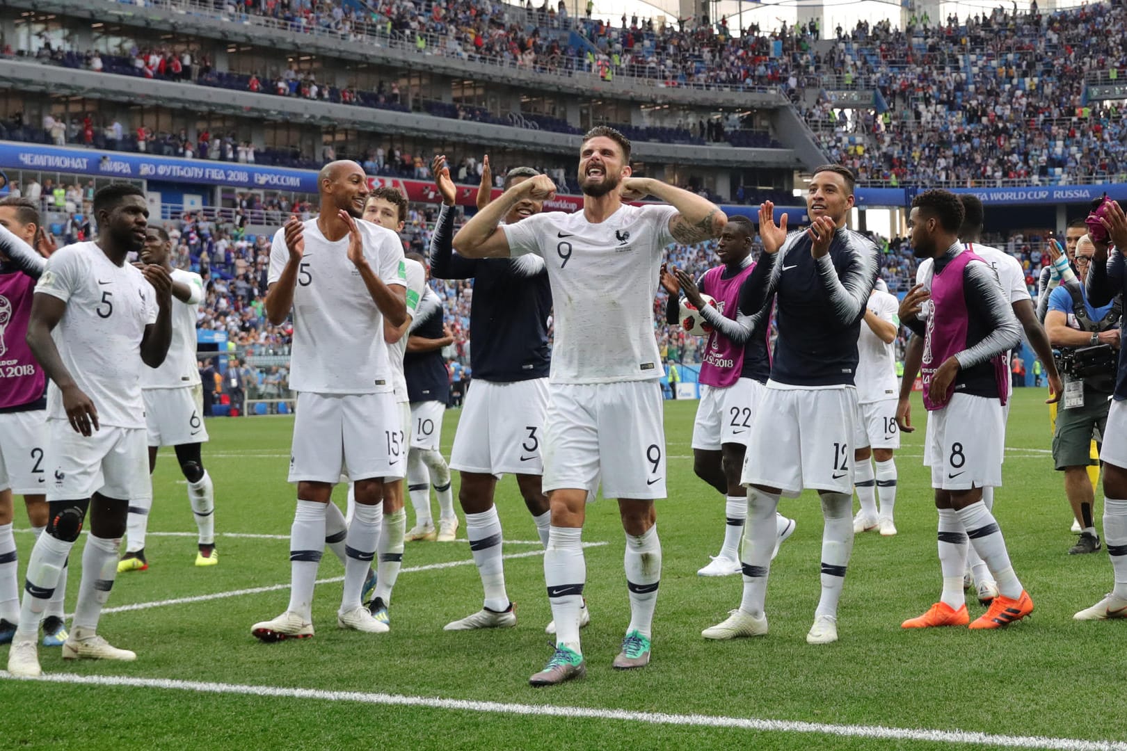 Frankreich hat allen Grund zur Freude: "Die Blauen" stehen nicht nur WM-Halbfinale und sind ihrer Favoritenrolle gerecht geworden, sie sind auch die teuerste WM-Mannschaft.