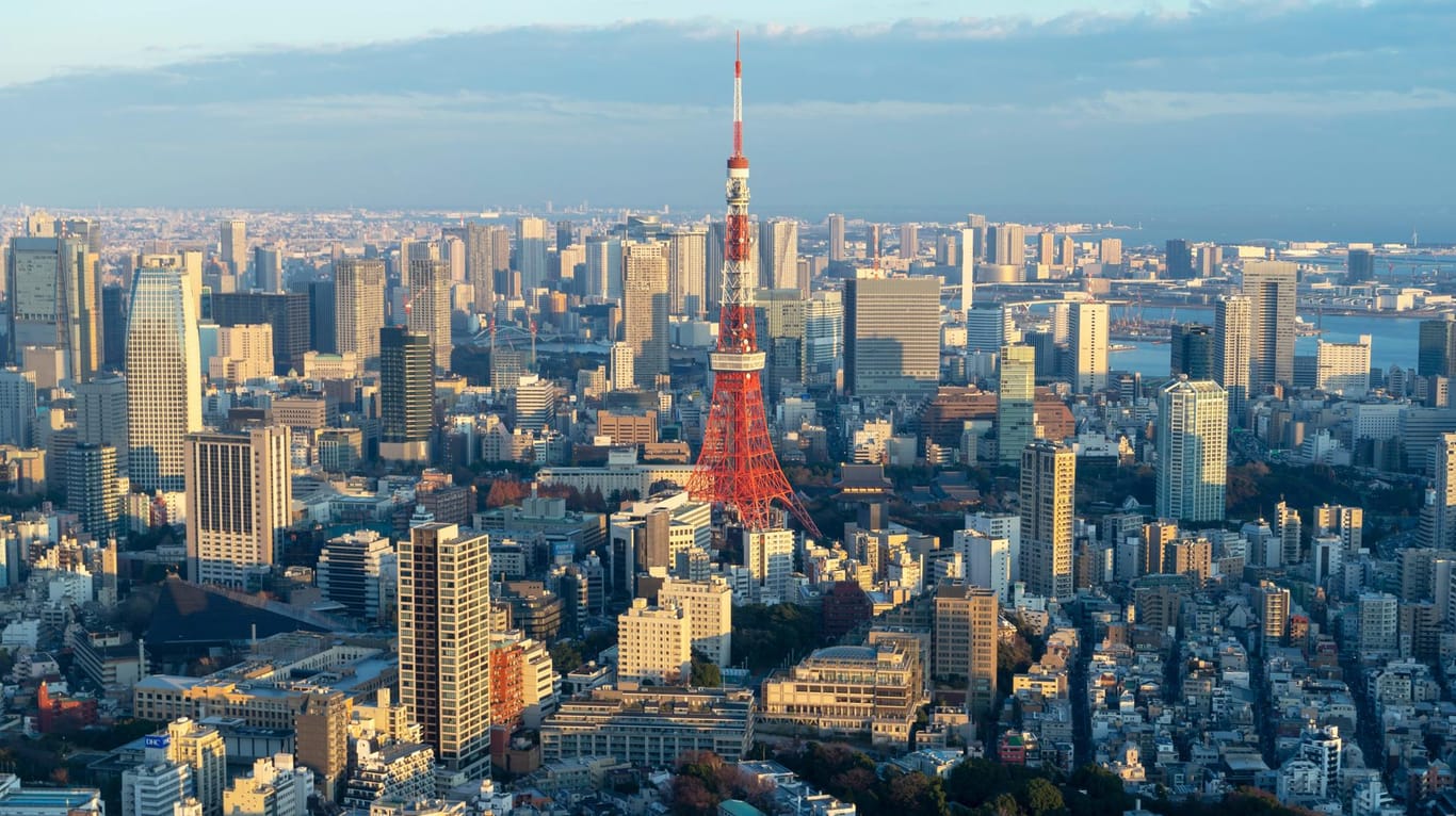 Stadtpanorama Tokio: Die japanische Stadt gilt derzeit an der Einwohnerzahl gemessen als größte Stadt der Welt.