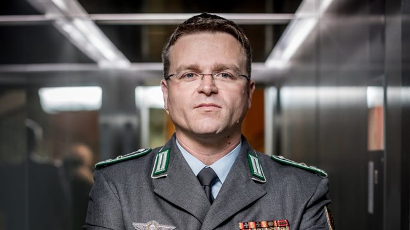 Andre Wüstner, der Vorsitzende des Deutschen Bundeswehrverbands, kritisiert die Finanzplanung der Bundesregierung.