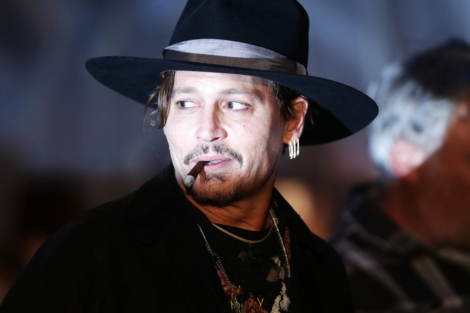 Johnny Depp: Der Schauspieler hat erneut Ärger und wurde verklagt.