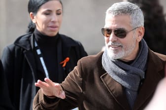 Sorge um den Hollywoodstar: George Clooney hatte am Dienstag einen Unfall.