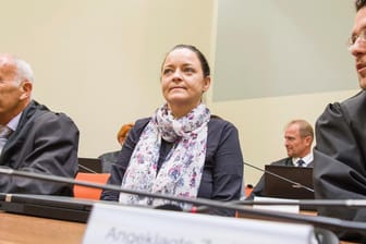 Beate Zschäpe vor Gericht: Sie lebte mit den NSU-Terroristen Uwe Mundlos und Uwe Böhnhardt zusammen.