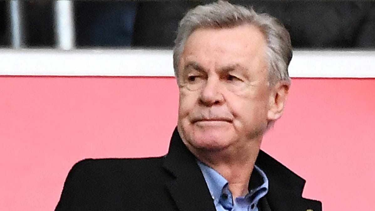 Trainer-Legende Ottmar Hitzfeld: Er hat kein Verständnis dafür, dass Mesut Özil und Ilkay Gündogan mit zur WM nach Russland gefahren sind.