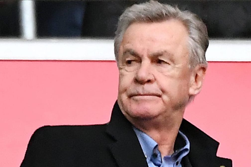 Trainer-Legende Ottmar Hitzfeld: Er hat kein Verständnis dafür, dass Mesut Özil und Ilkay Gündogan mit zur WM nach Russland gefahren sind.