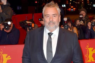 Jetzt muss er sich verantworten: Drei Frauen klagen den französischen Regisseur Luc Besson an.