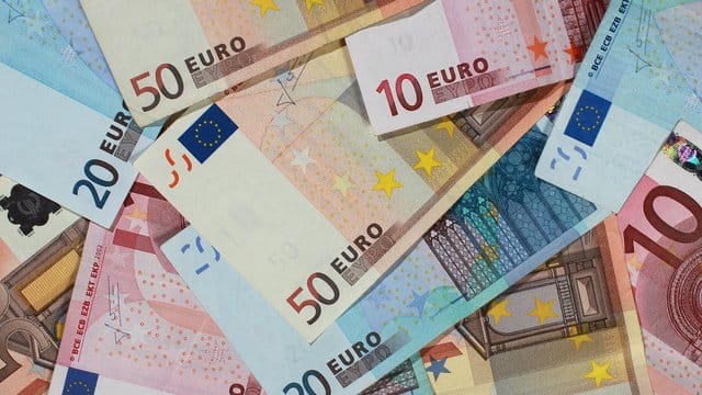 Ein Spieler aus Sachsen hat am Freitagabend eine große Summe im Eurojackpot gewonnen (Symbolfoto): Nur eine Ziffer fehlte ihm zum Millionenglück.
