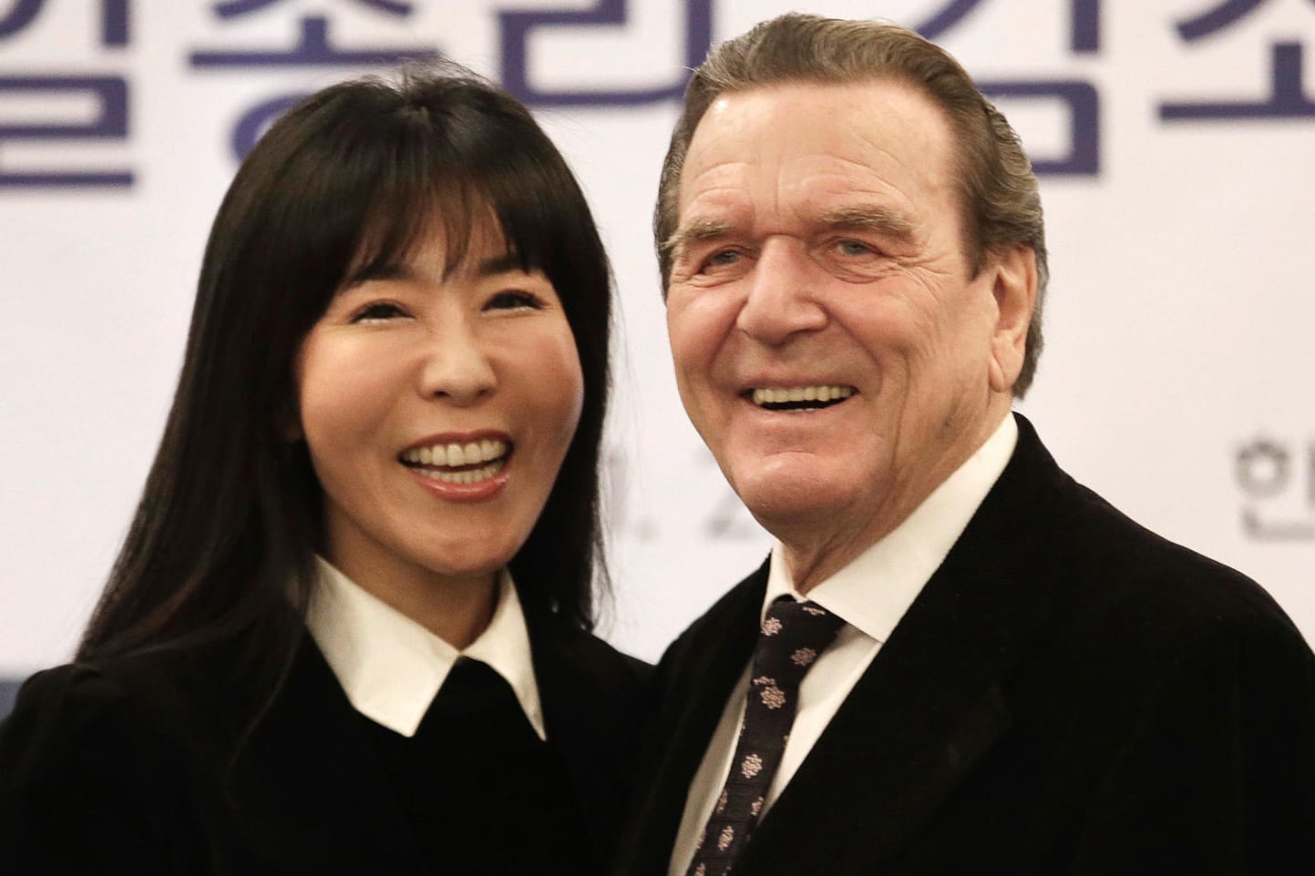 Verheiratet: Soyeon Kim bestätigt die Eheschließung mit Gerhard Schröders.