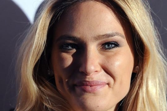 Topmodel Bar Refaeli 2015 auf der Berliner Fashion Week.
