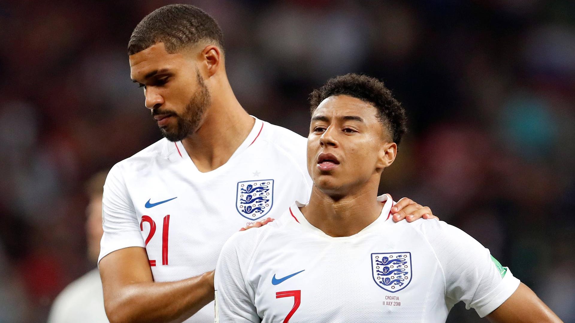 Enttäuschung pur: Jesse Lingard (r.) und Ruben Loftus-Cheek trauern über das verpasste WM-Finale.