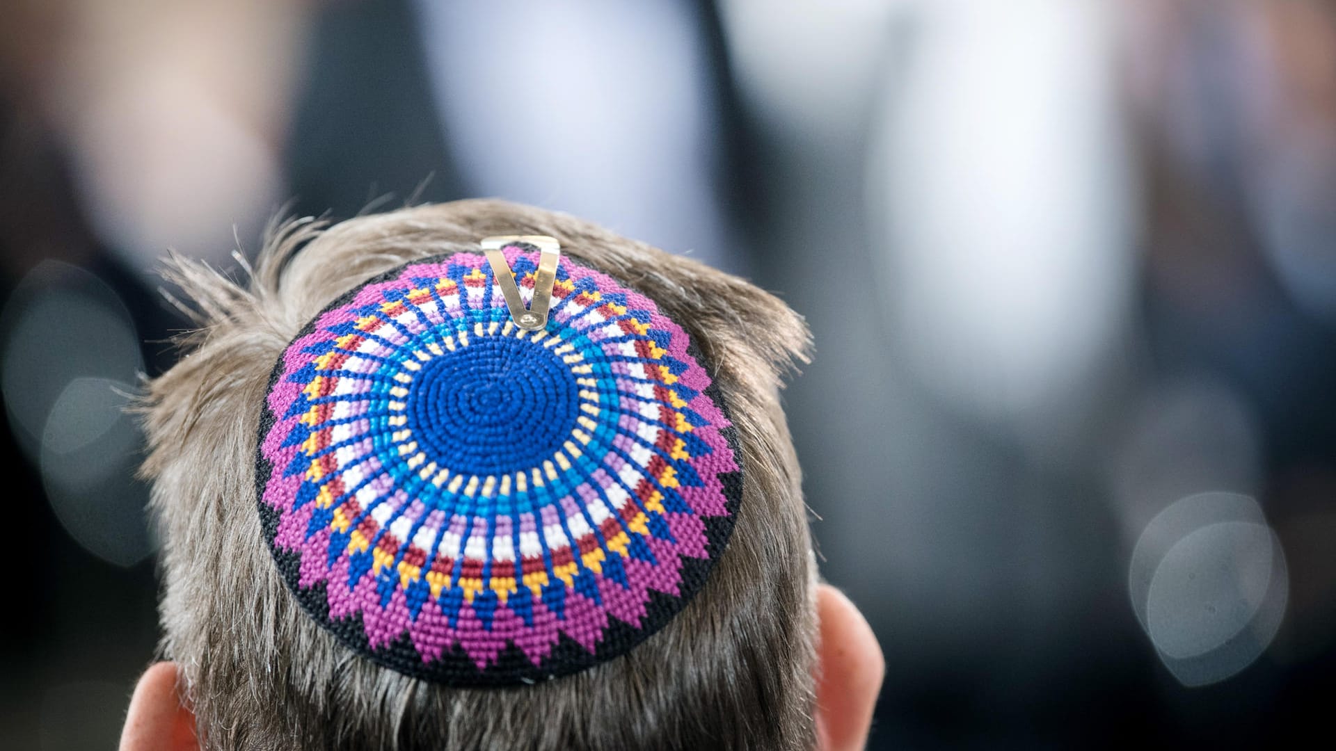 Mann mit Kippa: Erneut hat es einen antisemitischen Angriff auf einen Kippaträger gegeben, diesmal in Bonn (Symbolfoto).