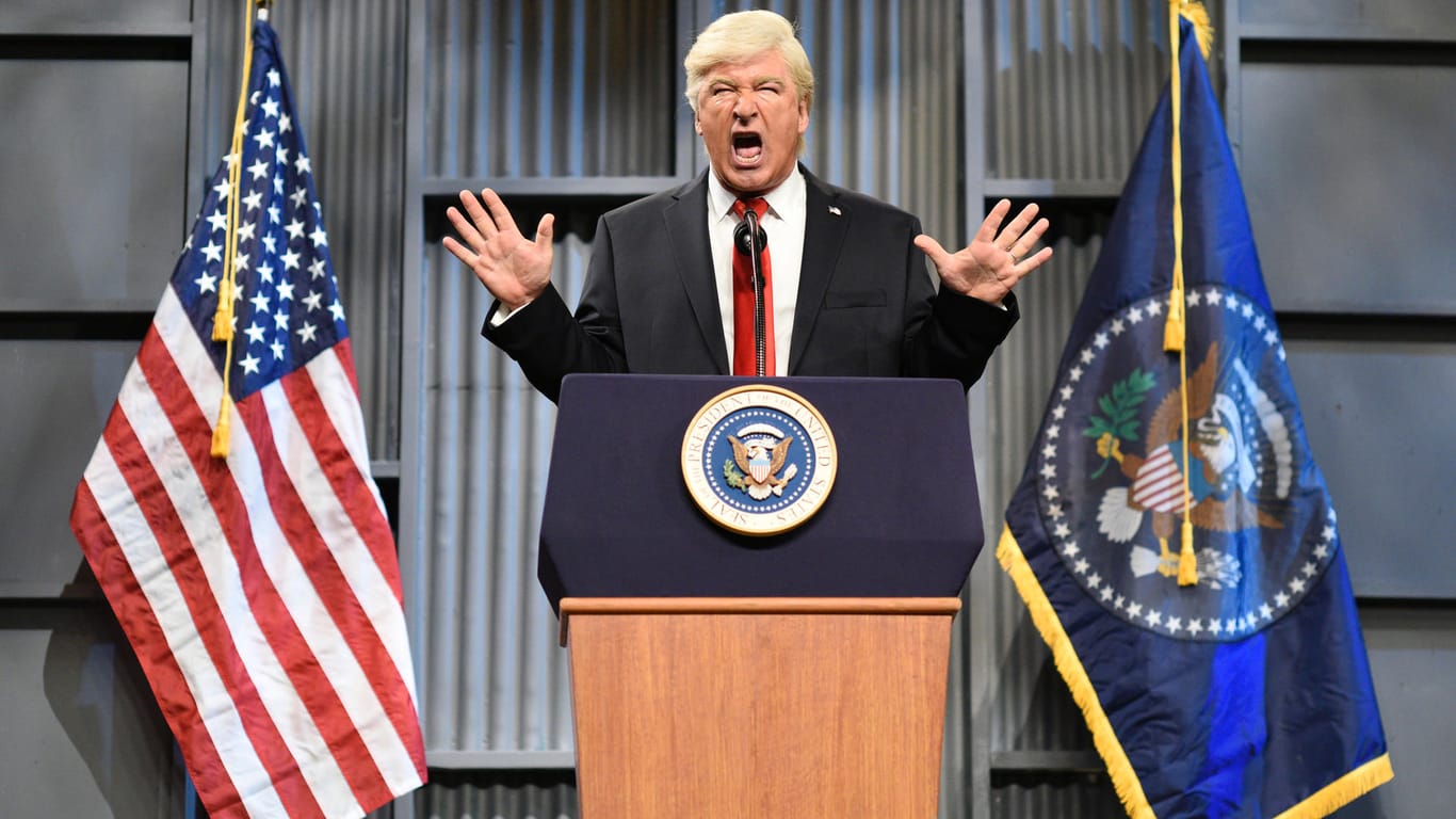 Alec Baldwin: Er ist für seine Donald-Trump-Parodie in "Saturday Night Live" nominiert.