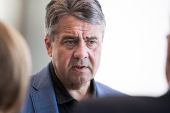 Sigmar Gabriel (SPD): Nach dem Eklat auf dem Nato-Gipfel in Brüssel fordert der Ex-Außenminister eine härtere Gangart gegenüber Trump.