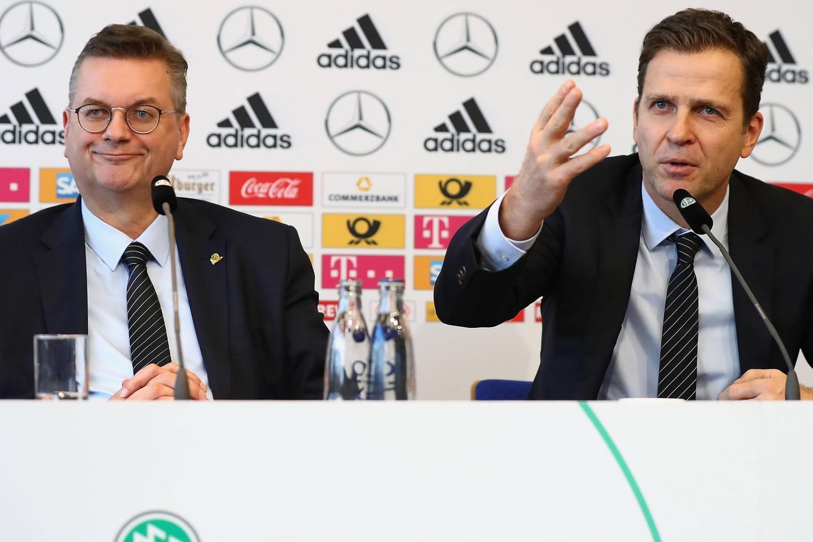 In der Kritik: DFB-Präsident Reinhard Grindel und Nationalelf-Manager Oliver Bierhoff.