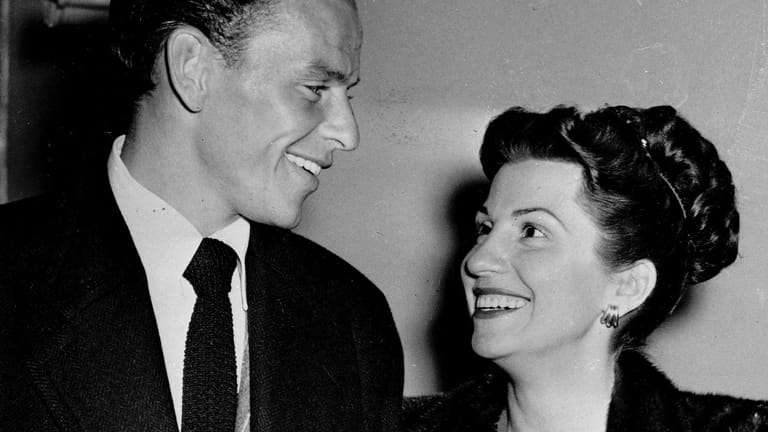 Frank und Nancy Sinatra: Diese Aufnahme zeigt sie im Oktober 1946.
