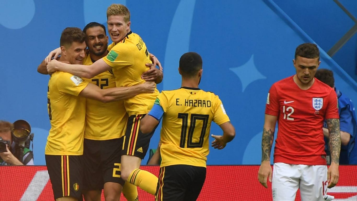 Belgische Freude: Die "Roten Teufel" schlagen England im kleinen Finale und werden damit erstmals WM-Dritter.