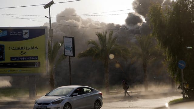 Rauch über Gaza: Israels Luftwaffe flog jüngst Angriffe auf Dutzende Hamas-Ziele. Rauch über Gaza: Israels Luftwaffe flog jüngst Angriffe auf Dutzende Hamas-Ziele.