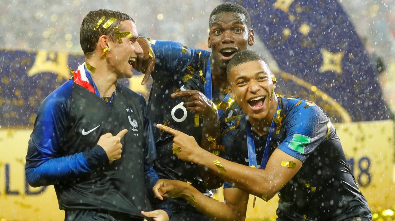 Frankreichs Antoine Griezmann, Paul Pogba und Kylian Mbappe überglücklich nach dem WM-Titel: Wird die "Equipe Tricolore" in den nächsten Jahren den Fußball dominieren?